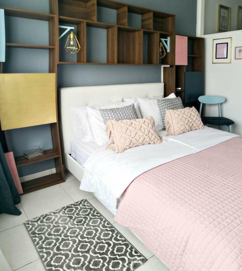 Cozy Getaway In Nicosia Apartment Luaran gambar
