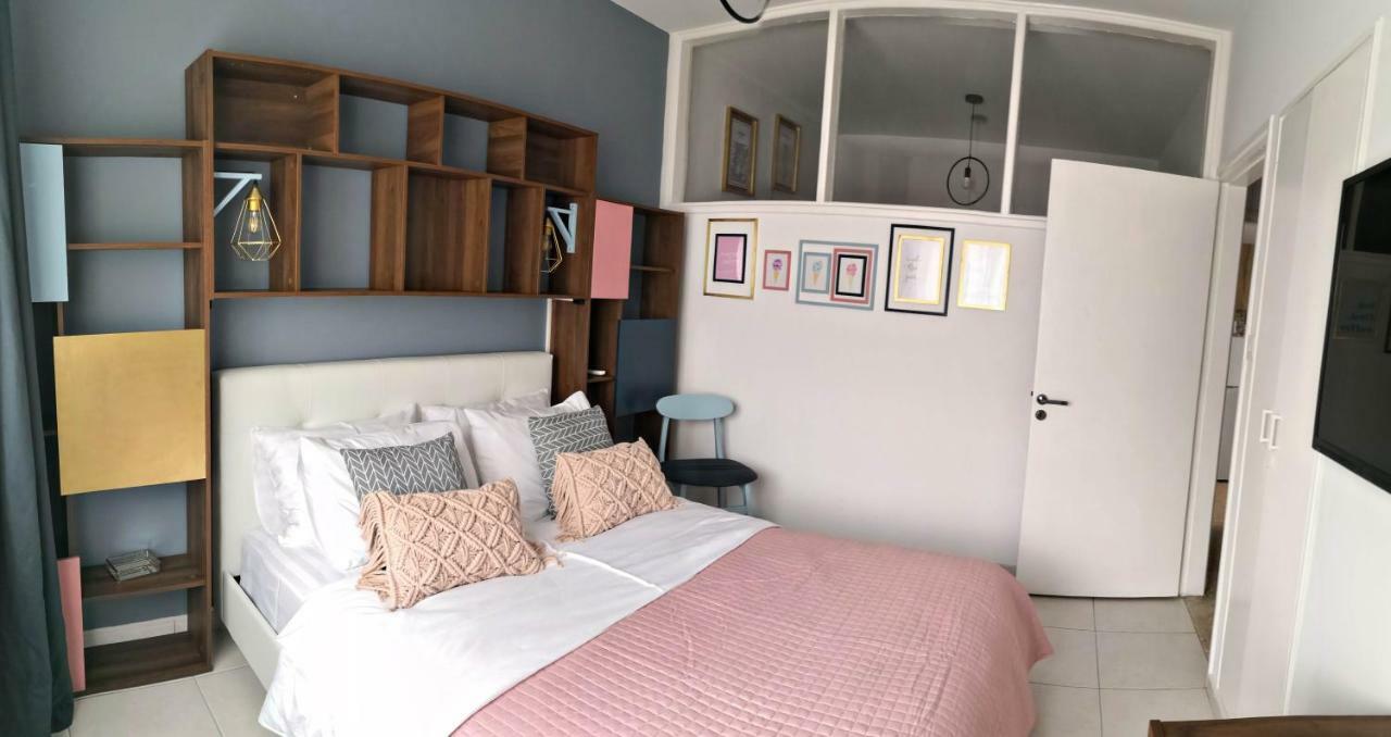 Cozy Getaway In Nicosia Apartment Luaran gambar